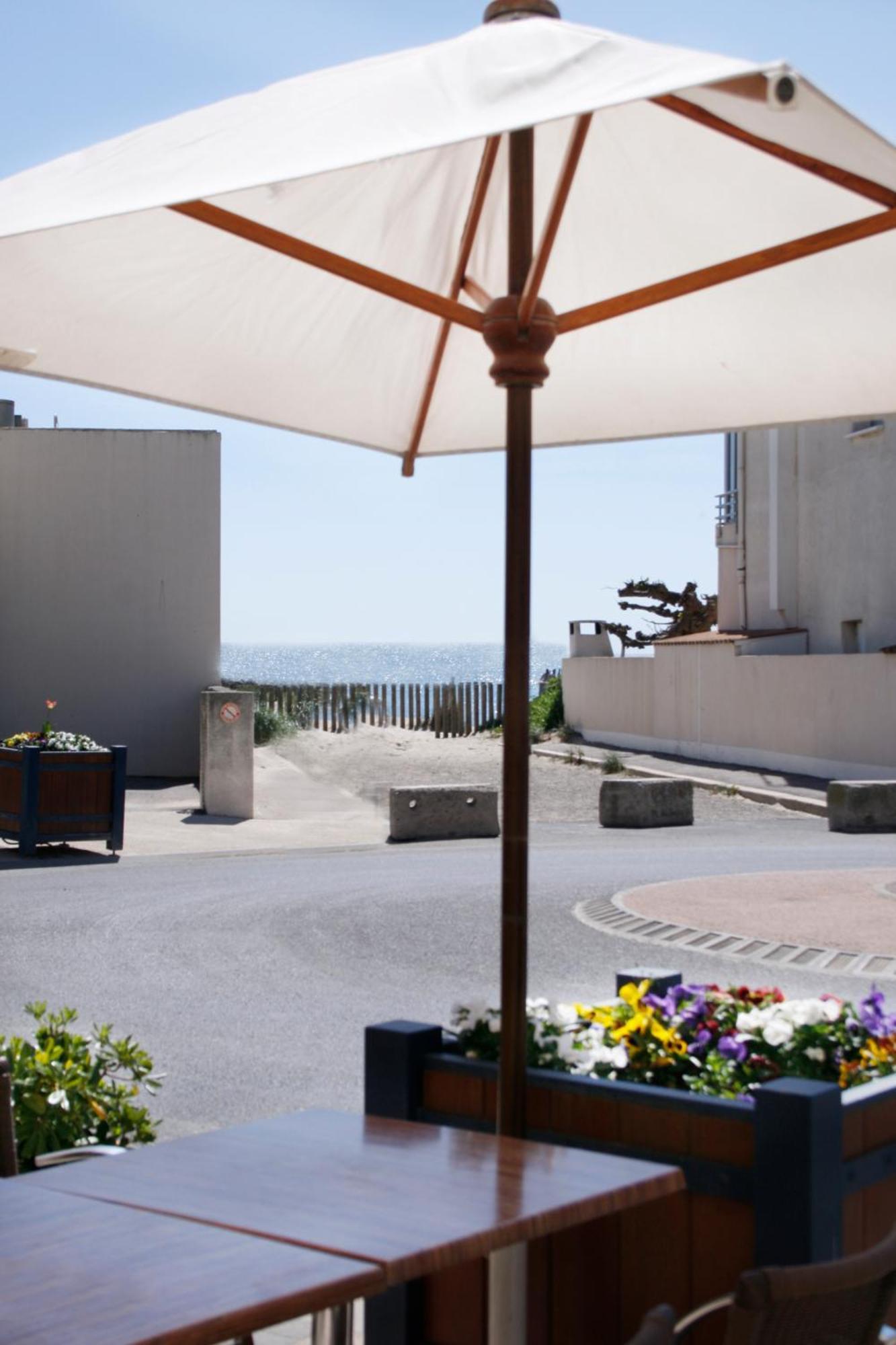 Hotel Restaurant Gedeon Carnon-Plage Dış mekan fotoğraf